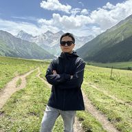 Yinghuan Shi